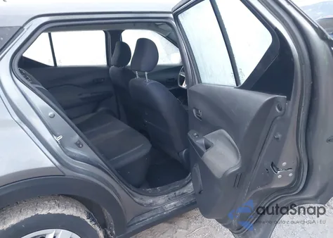 2018 Nissan Kicks S из США, поврежденный, VIN 3N1CP5CU1JL540887